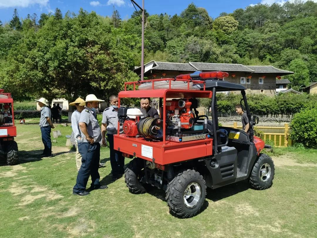 斯庫爾消防摩托車.jpg